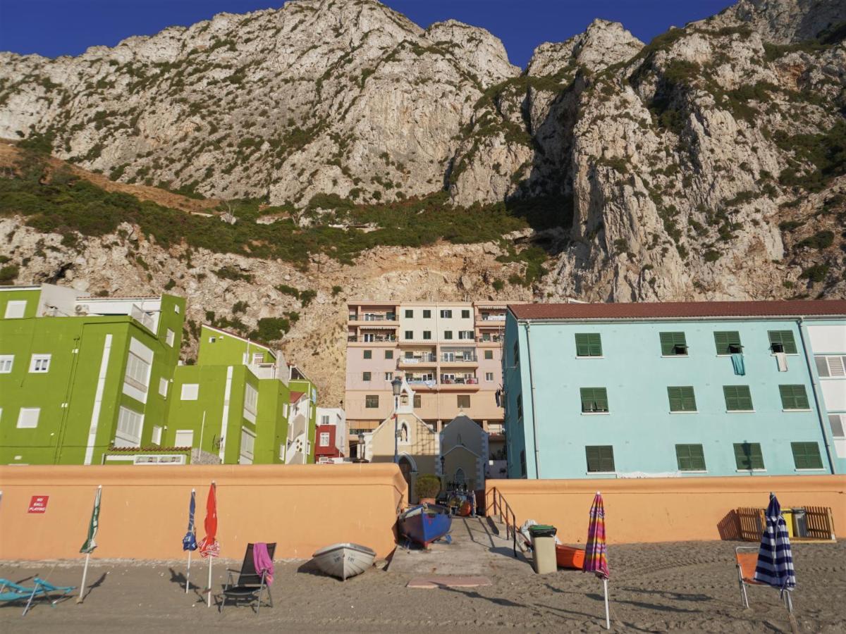 Spectacular Beachfront Duplex On The Mediterranean - Caleta, Catalan Bay Lägenhet Gibraltar Exteriör bild