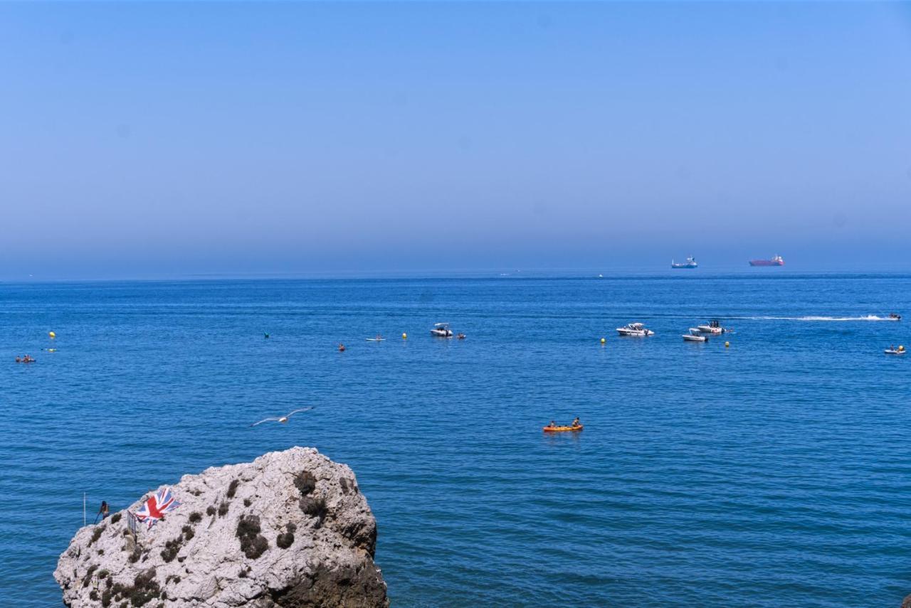 Spectacular Beachfront Duplex On The Mediterranean - Caleta, Catalan Bay Lägenhet Gibraltar Exteriör bild